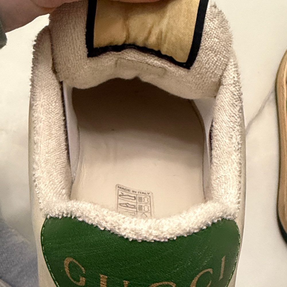 Gucci Men's Beige and Green Casual Sneakers - Picture 4 of 5